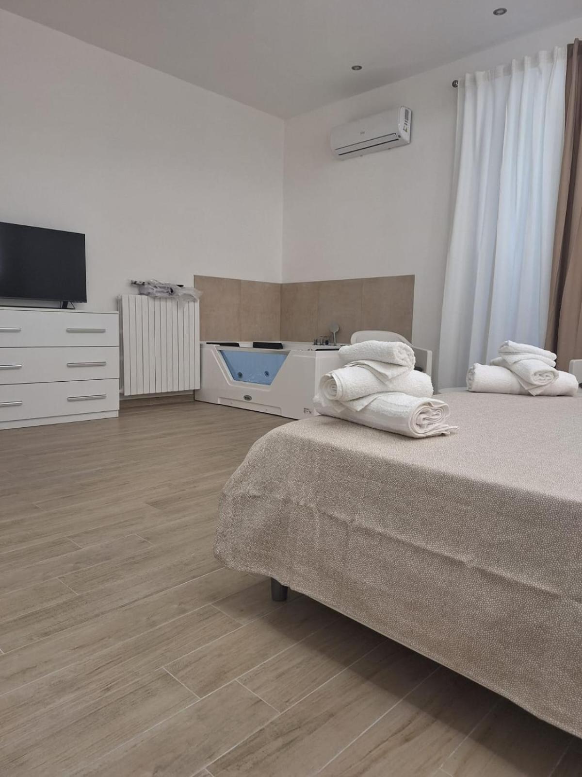 Bed E Suite Domar Brindisi Kültér fotó
