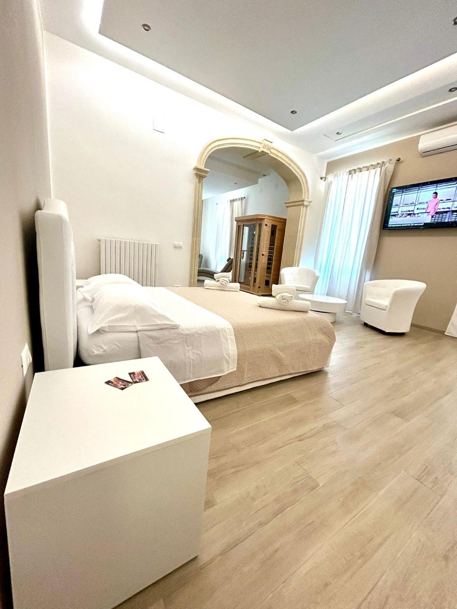 Bed E Suite Domar Brindisi Kültér fotó