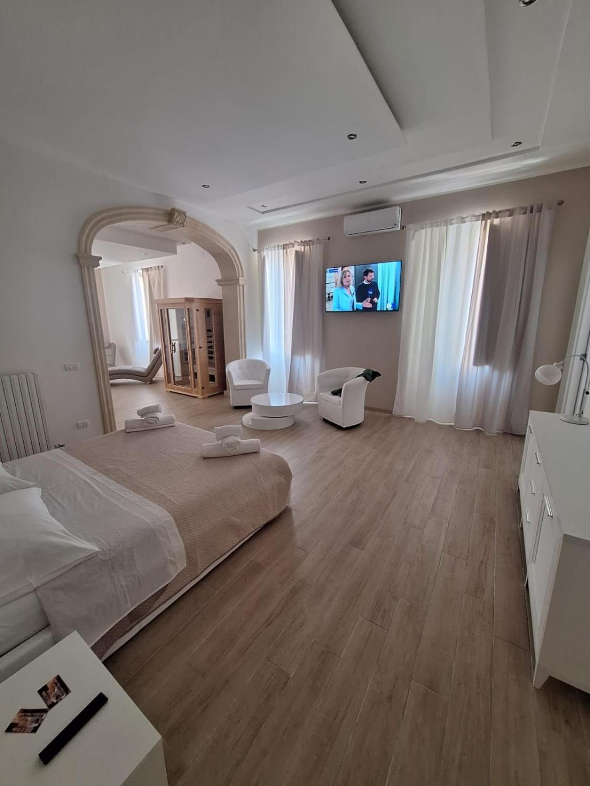 Bed E Suite Domar Brindisi Kültér fotó